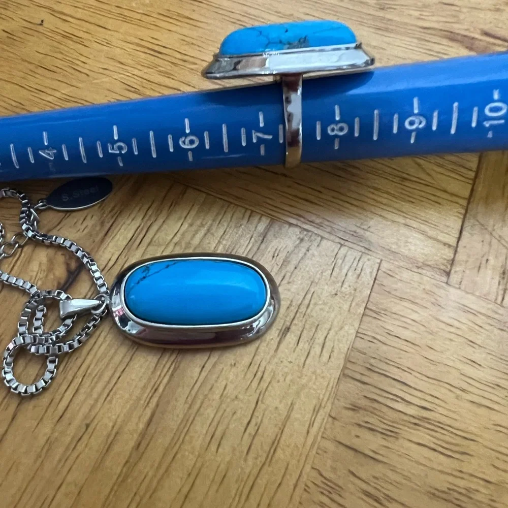 “Tocara” Silver & Blue Stone Ring 7.5 Necklace Stainless Steel Set - Picture 4 of 9